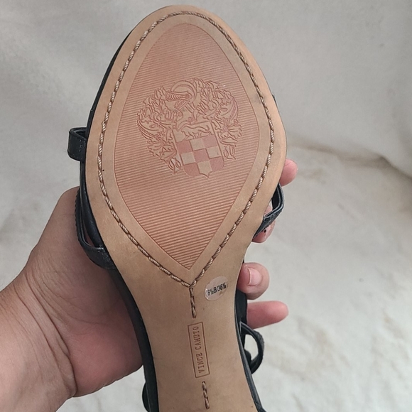 Vince Camuto heels - Picture 7 of 8